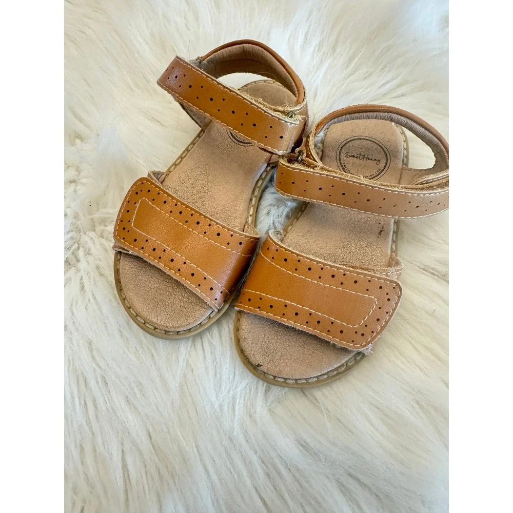 Sweet Honey brown‎ sandals size 5